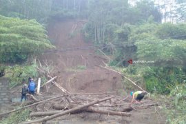 Bencana Alam Kepung Jember (Video)