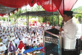 Pangonal galang dana pembangunan Masjid
