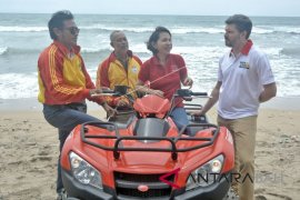 "Prudence Foundation" serahkan bantuan kepada Balawista Badung