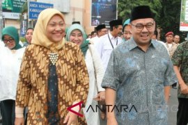Sudirman dan Ida Galang Dukungan