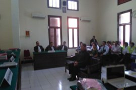 Hakim Pengadilan Negeri Surabaya Bebaskan Terdakwa Penipuan
