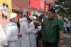 Warga doakan pasangan Isnan - Ali Pada