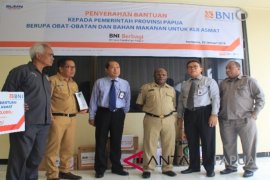 BNI serahkan bantuan untuk warga Asmat