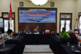 Kembangkan Kewirausahaan Pengurus Koperasi Pesantren di Probolinggo