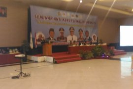 Adies Ajak Masyarakat Budayakan Antikorupsi