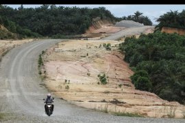 Jalan penghubung Nias Barat-Nias Utara segera dibanguun