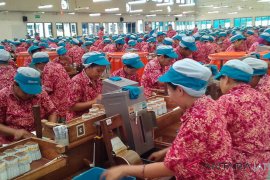 Lampaui target, penerimaan Bea Cukai Kudus capai Rp34,734 triliun