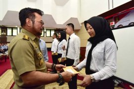 Gubernur Sulsel serahkan 641 SK CPNS Kemenkumham