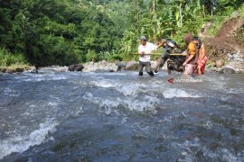 Dampak Jembatan Rusak