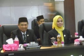 Ketua DPRD Banjarmasin Lantik PAW