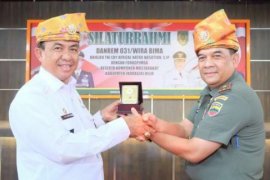 Bertandang ke Inhil, Danrem 031/Wirabima Ajak Masyarakat Rapatkan Barisan