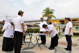 Dispar Riau Gelar Sertijab di Bawah Jembatan Siak III