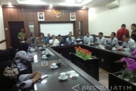 Tuntutan Diabaikan, GTT-PTT Jember Ancam Mogok Kerja