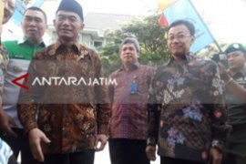Mendikbud Resmikan PLTS SMA Pertama di Indonesia (Video)
