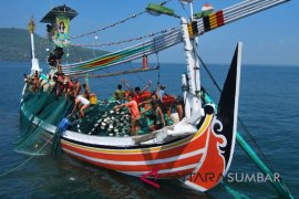 Kapal listrik sedang dikembangkan ITS untuk nelayan Sumatera