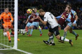 Liverpool menang dramatis lewat gol Klavan di ujung laga