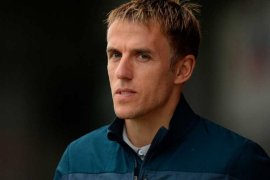 Phil Neville ditunjuk sebagai pelatih Timnas Putri Inggris