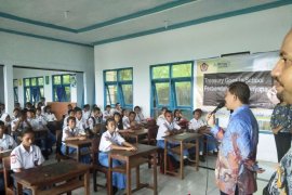 KPPN Saumlaki gelar treasury goes to school