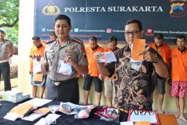 Sembilan tersangka narkoba di Solo diringkus (VIDEO)