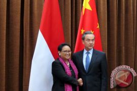 Kunjungan Kehormatan Menlu RI Kepada PM China
