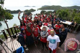 Jelajahi wisata laut Raja Ampat dengan Telkomsel