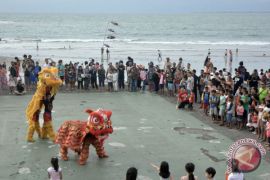 Atraksi Barongsai Kuta