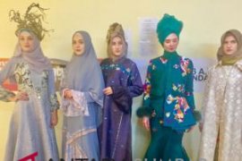 Basiba, baju kurung khas Payakumbuh tampil di London