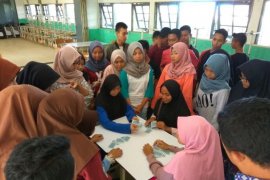 Kotabaru Gelar Bridge Masuk Sekolah