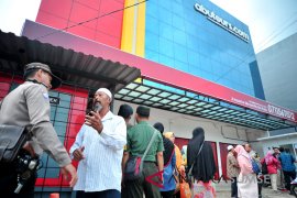 Calon Jemaah Umroh Datangi Abu Tour Palembang Page 2 Small