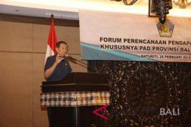 Gubernur Pastika minta forum pendapatan hasilkan kesimpulan realistis