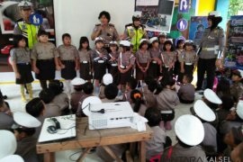 Murid TK Kemala Bhayangkari Belajar Di Rumah PSA
