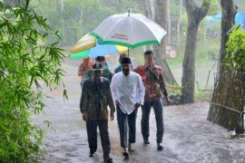 Gus Ipul Kesasar Hari Pertama Kampanye Blusukan di Malang