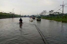 PPLS Kerahkan 10 Pompa Sedot Banjir Porong
