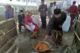 134 peserta ikuti lomba marandang dalam rangka memeriahkan HPN