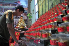 Persiapan perlengkapan ritual seribu pelita Page 3 Small