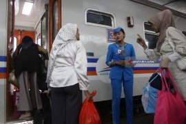 Daop 7 operasikan KA Brantas tambahan saat libur Idul Adha