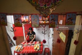 Sembayang Leluhur Jelang Imlek