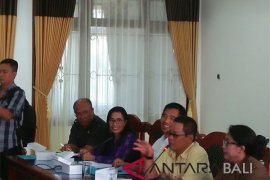 Pansus DPRD serap aspirasi ranperda Bahasa Bali