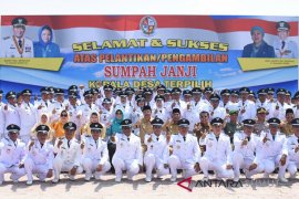 76 kepala desa dilantik serentak