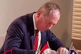 Tidak bermasker, Wakil Perdana Menteri Australia didenda