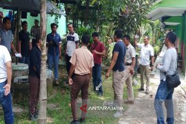 Polres Sampang Olah TKP di SMAN Torjun (Video)