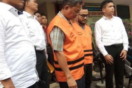 Polda Riau Tahan Kadis dan Bendahara Dishut Kampar Terkait Dugaan Korupsi Rp3,6 Miliar