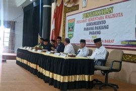 Hendri arnis tak hadiri pengukuhan pjs wali kota padang panjang