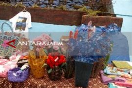 Kampung Biru Arema Berpeluang Pasarkan Produk UKM