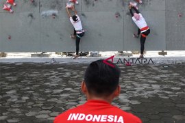 Latihan bersama tim panjat tebing Indonesia-China Page 2 Small