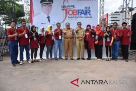 Ratusan Pencari Kerja Padati "Job Fair 2018"