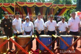 Festival Lansek Manih semoga bisa genjot potensi Sijunjung, kata Wagub