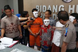 Polisi Jatim Bekuk Penyebar Hoaks Jaringan "Family MCA"