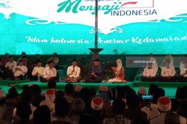 Menag-Gus Mus Ingatkan Pentingnya Nilai Kebangsaan Anak Muda