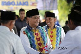 Fikry Bakal Lanjutkan Program Beras Gratis HSS